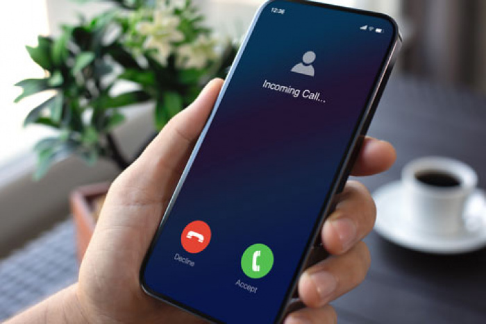 phone showing an incoming call